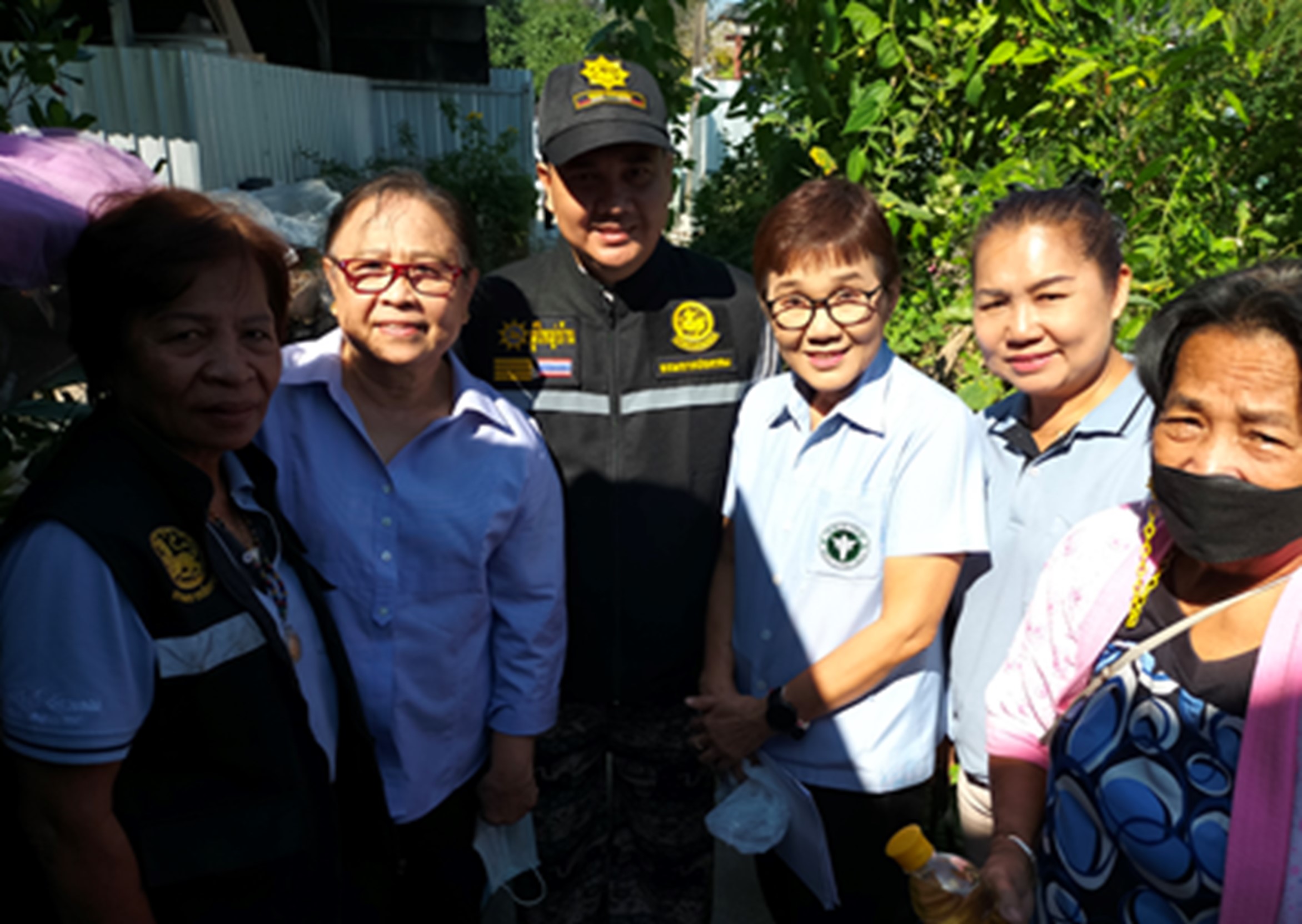 การส่งต่อจากใจสู่ใจ... ของคนบางแก้วให้อยู่เย็นเป็นสุข