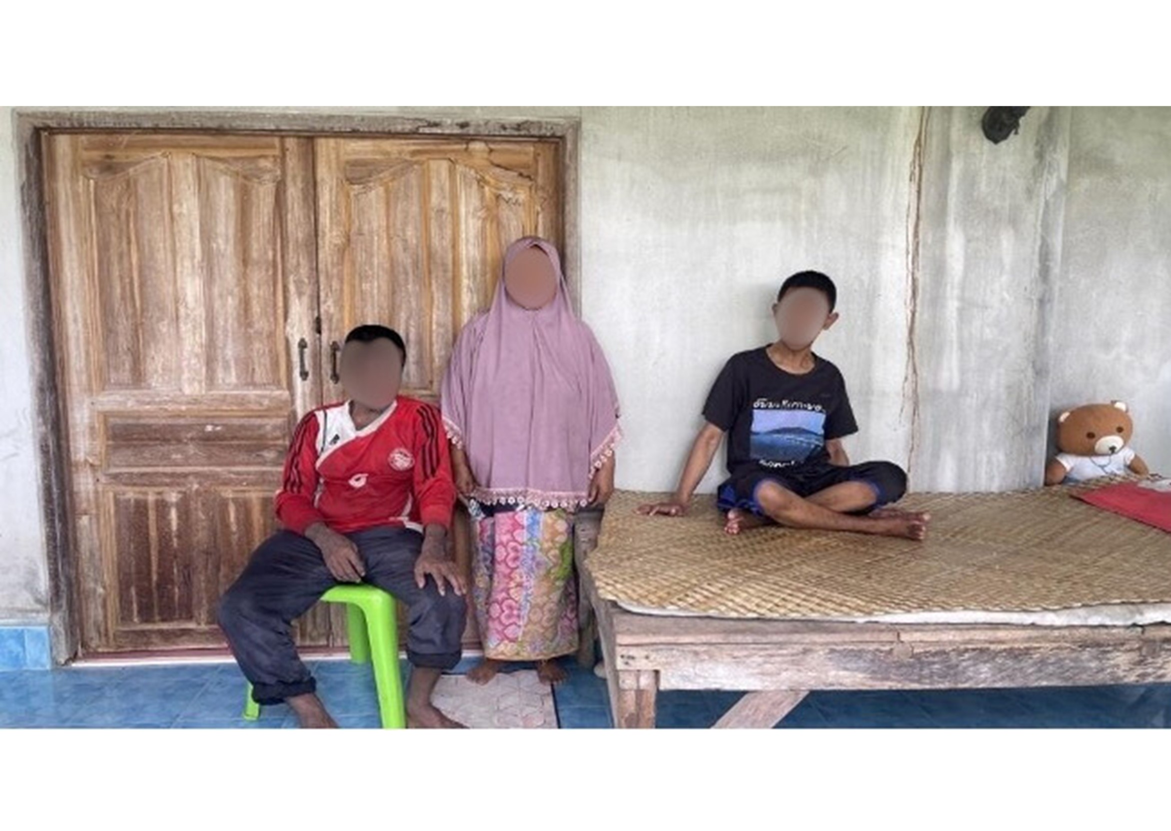 เรื่องเล่าของหญิงผู้เปราะบางที่เข็มแข็ง